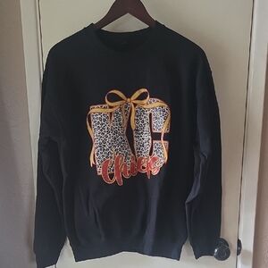 Gildan Black Graphic Crewneck Sweater